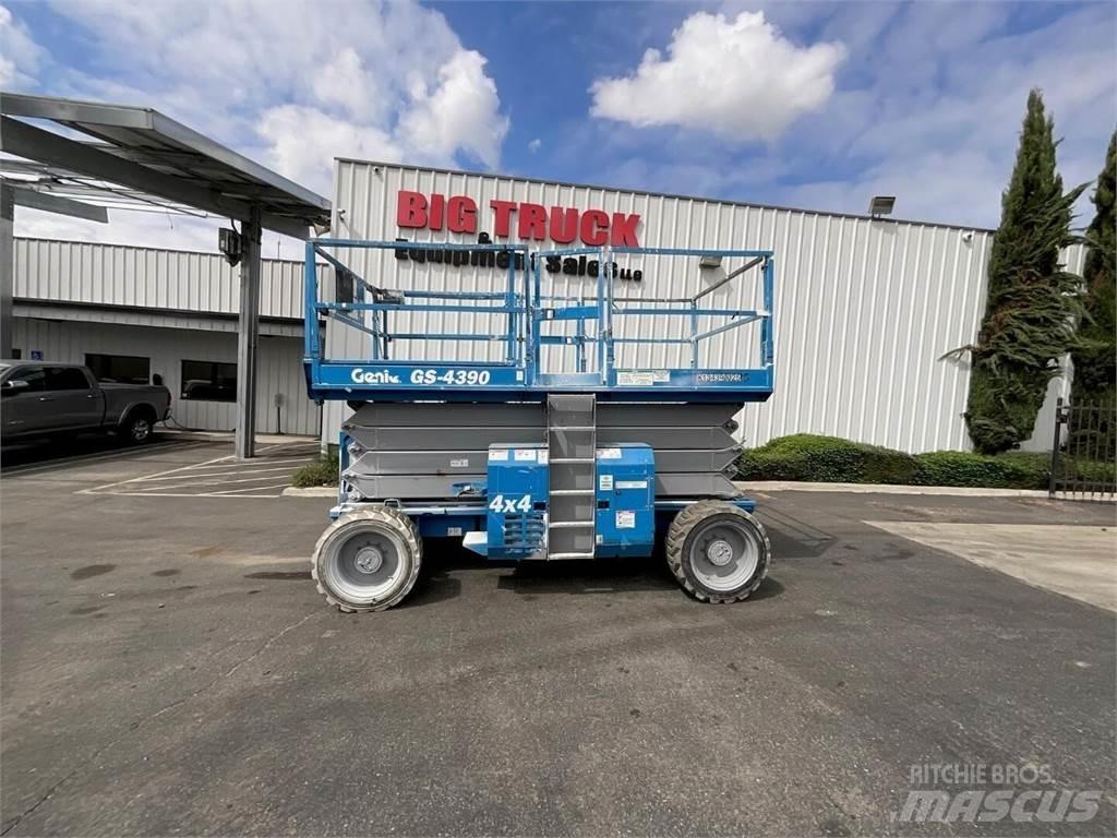 Genie GS4390RT Piattaforme a pantografo