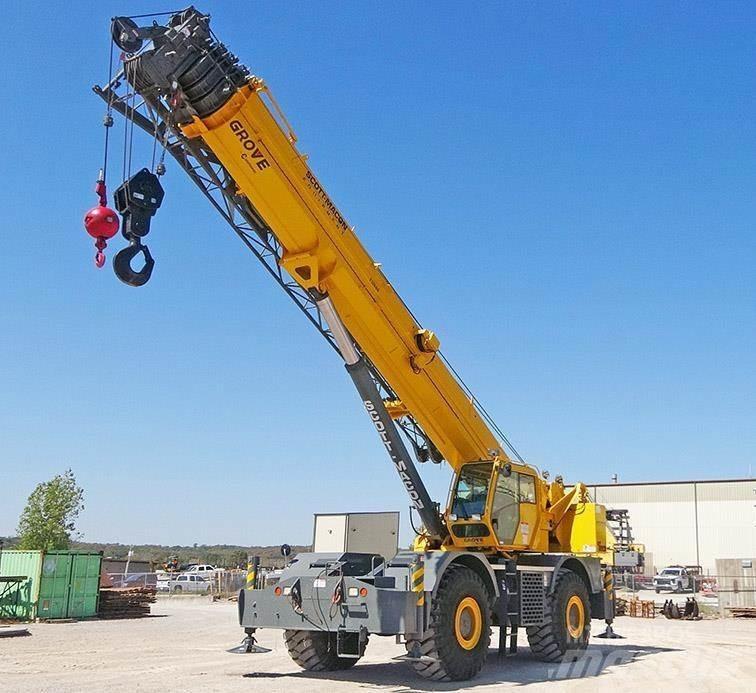 Grove RT890E Gru per terreni difficili