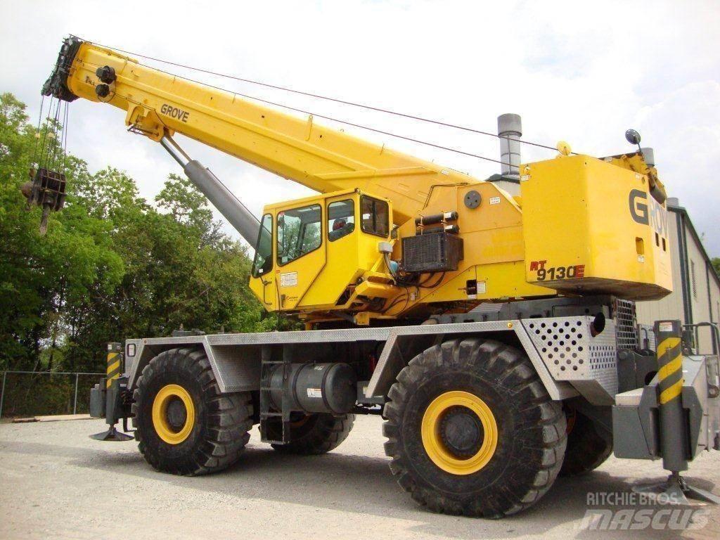 Grove RT9130E Gru per terreni difficili