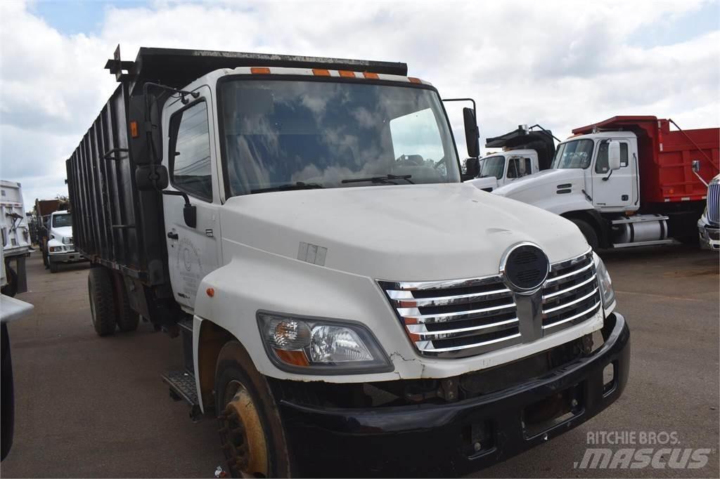 Hino 268 Camion ribaltabili