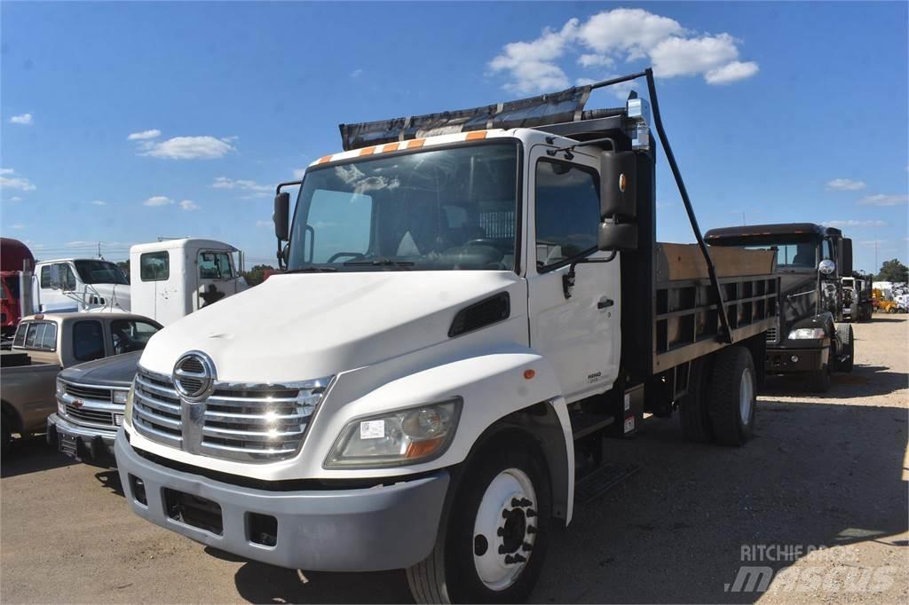 Hino 338 Camion ribaltabili