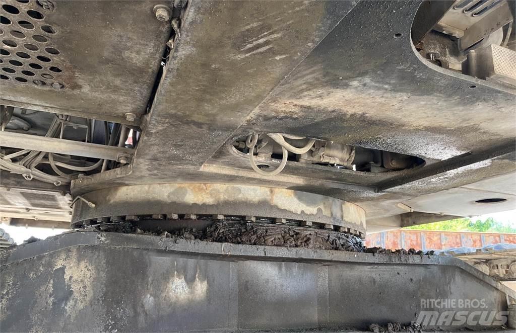 Hitachi EX750-5 Escavatori cingolati