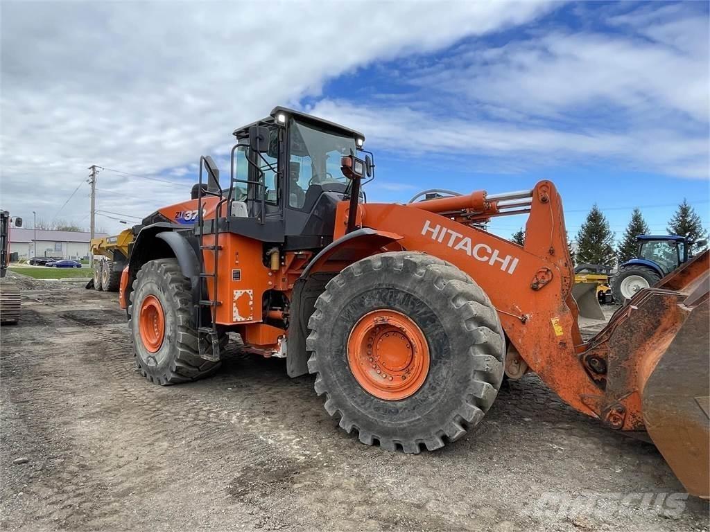 Hitachi ZW370-6 Pale gommate