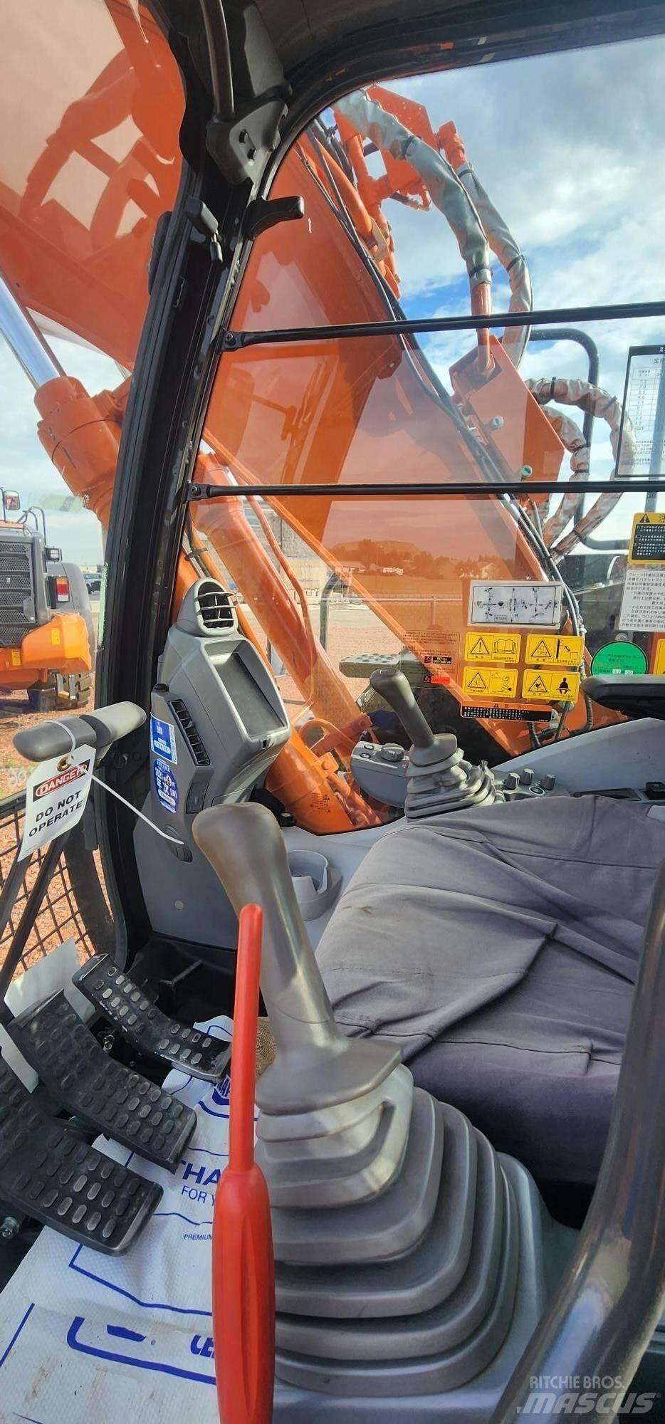 Hitachi ZX135US-6 Escavatori cingolati