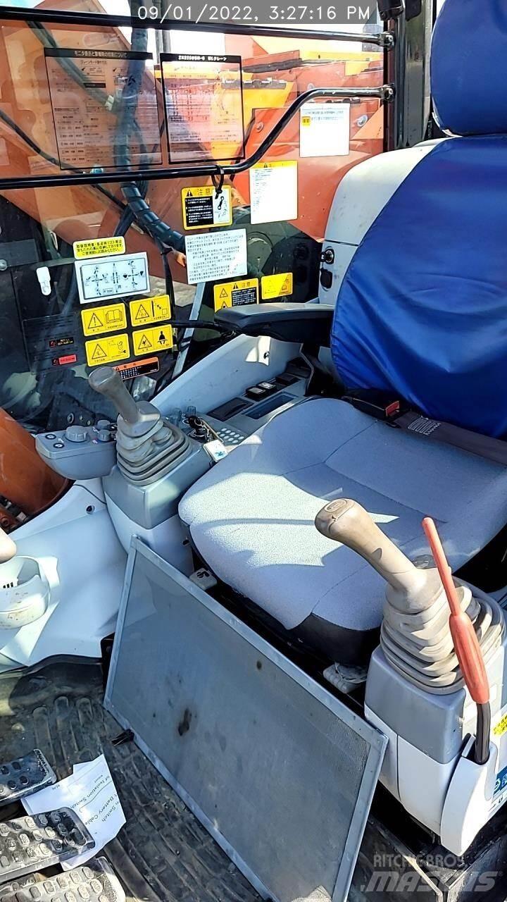 Hitachi ZX225US-6 Escavatori cingolati