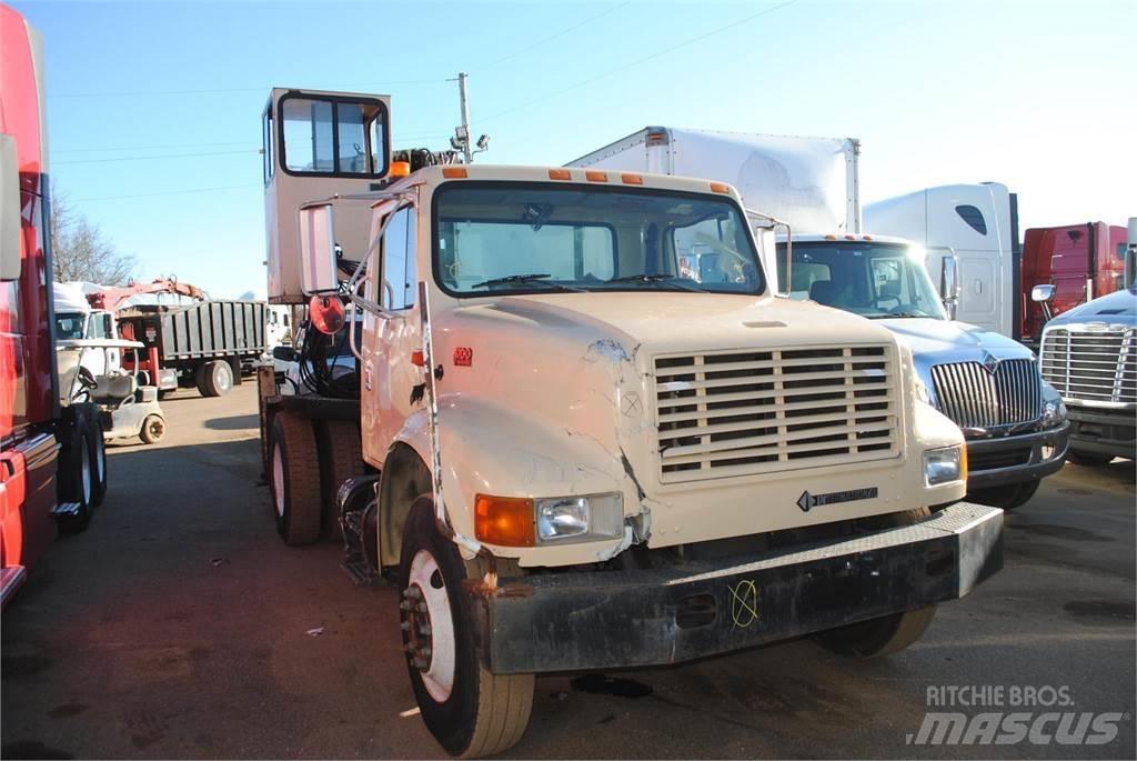 International 4700 Autogru