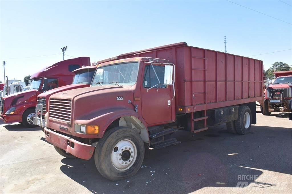 International 4700 Camion ribaltabili