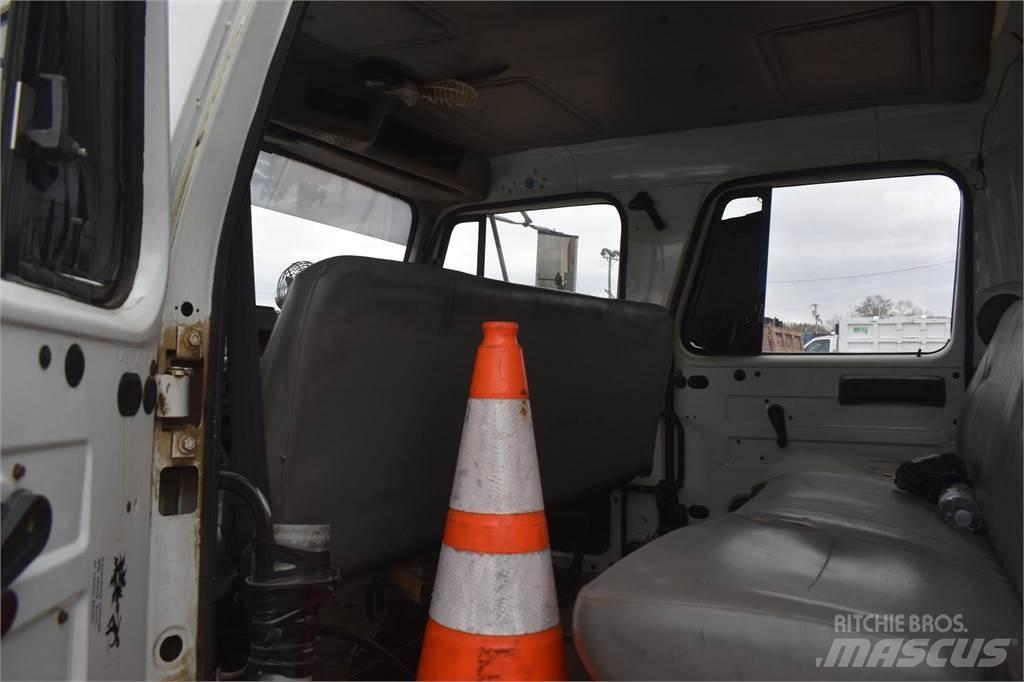 International 4700 Veicoli municipali