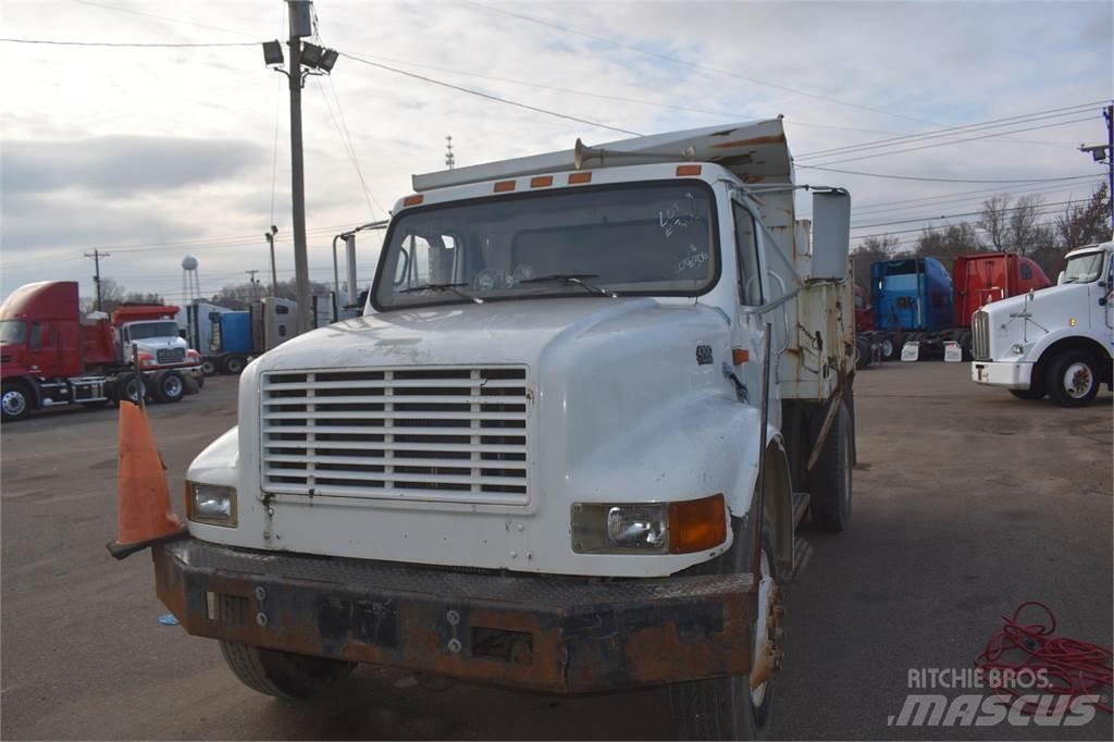 International 4700 Camion ribaltabili