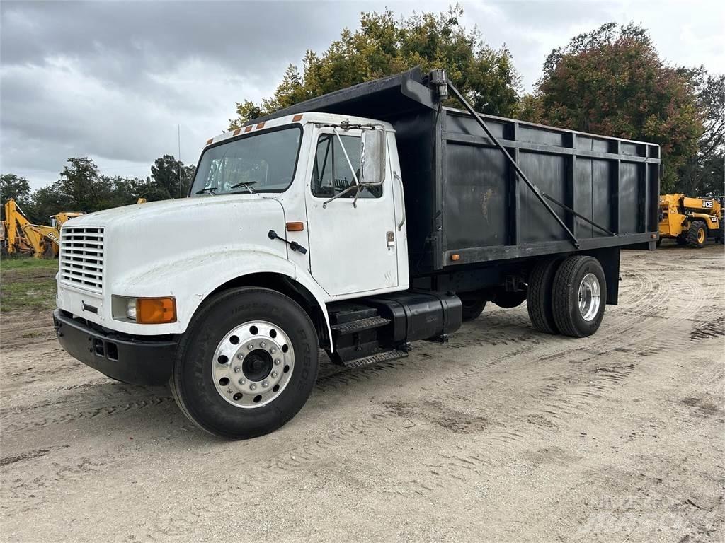 International 4700 Camion ribaltabili