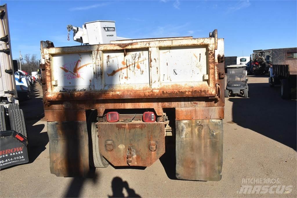 International 4700 Camion ribaltabili