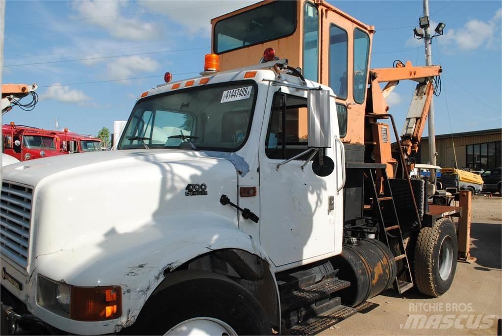 International 4700 Autogru