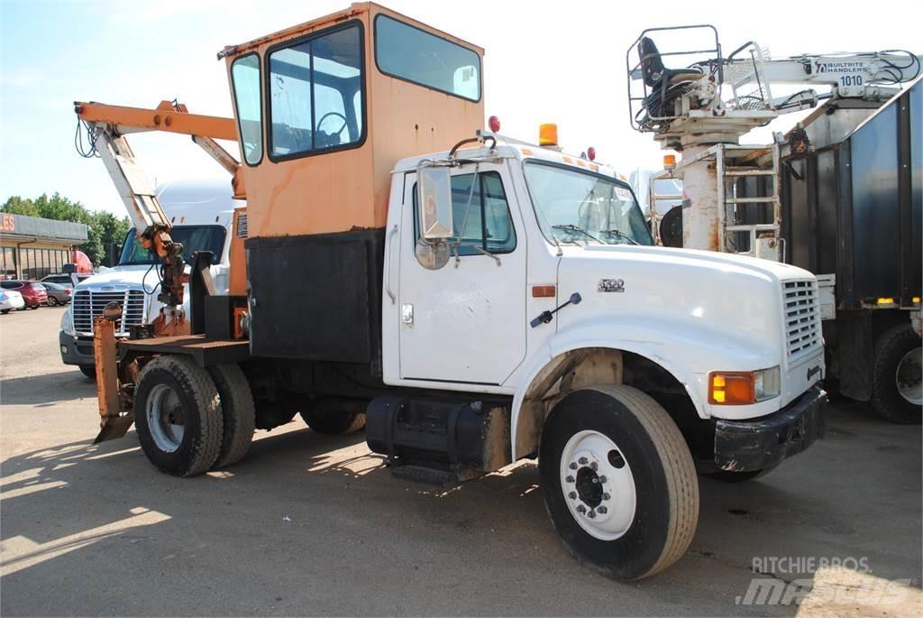 International 4700 Autogru