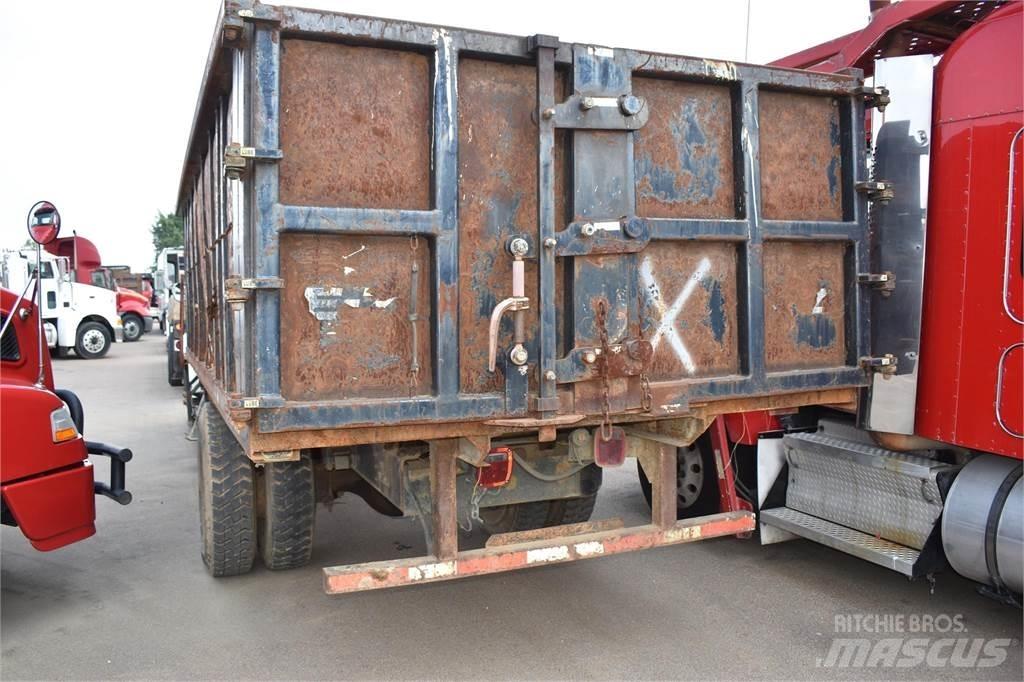 International 4900 Autogru