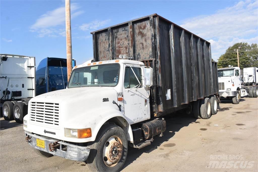 International 4900 Autogru