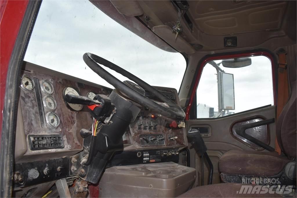 International 9200 Cisterna