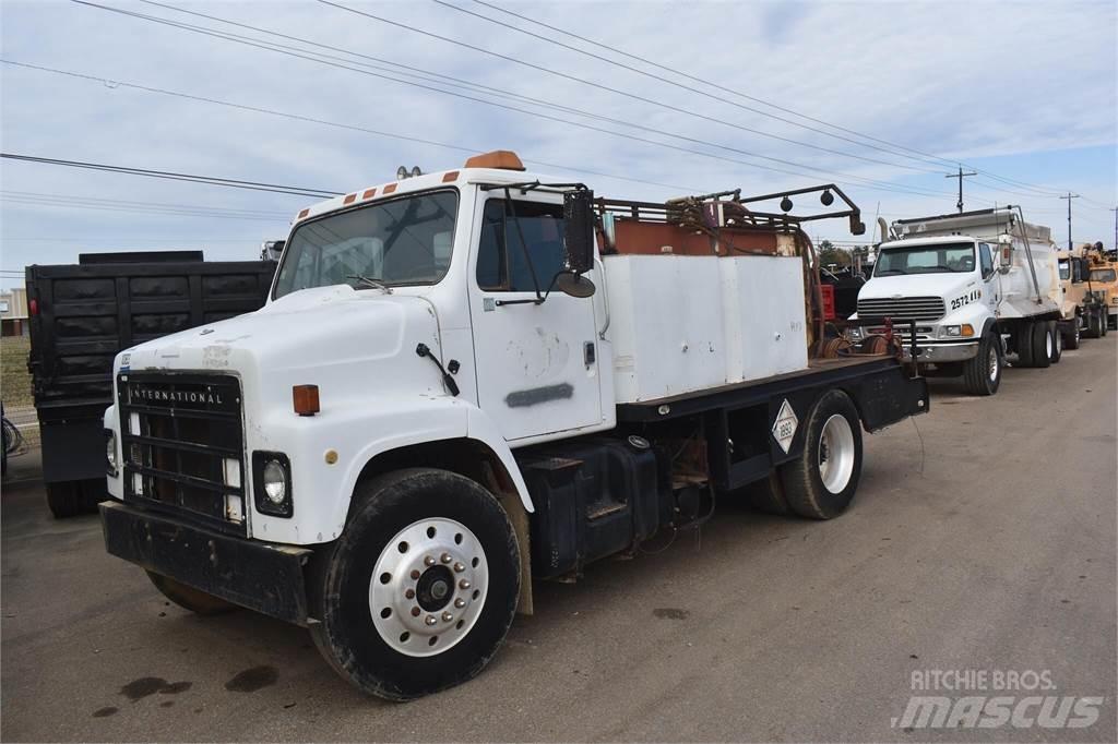 International S2300 Cisterna