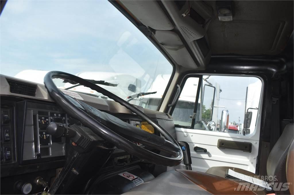 International S2600 Camion ribaltabili