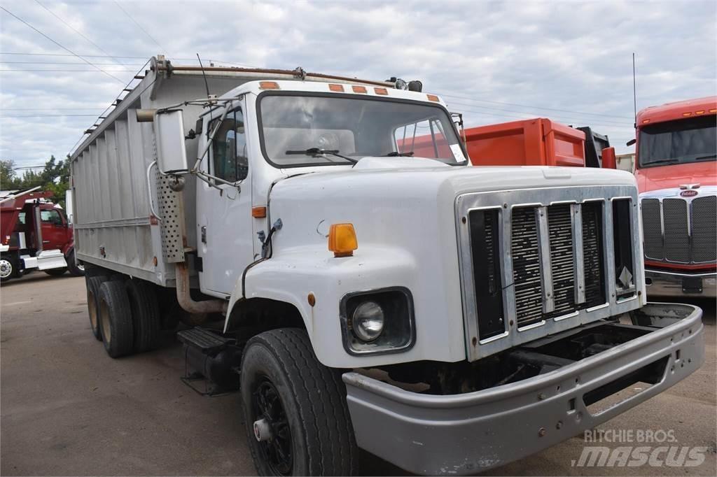 International S2600 Camion ribaltabili