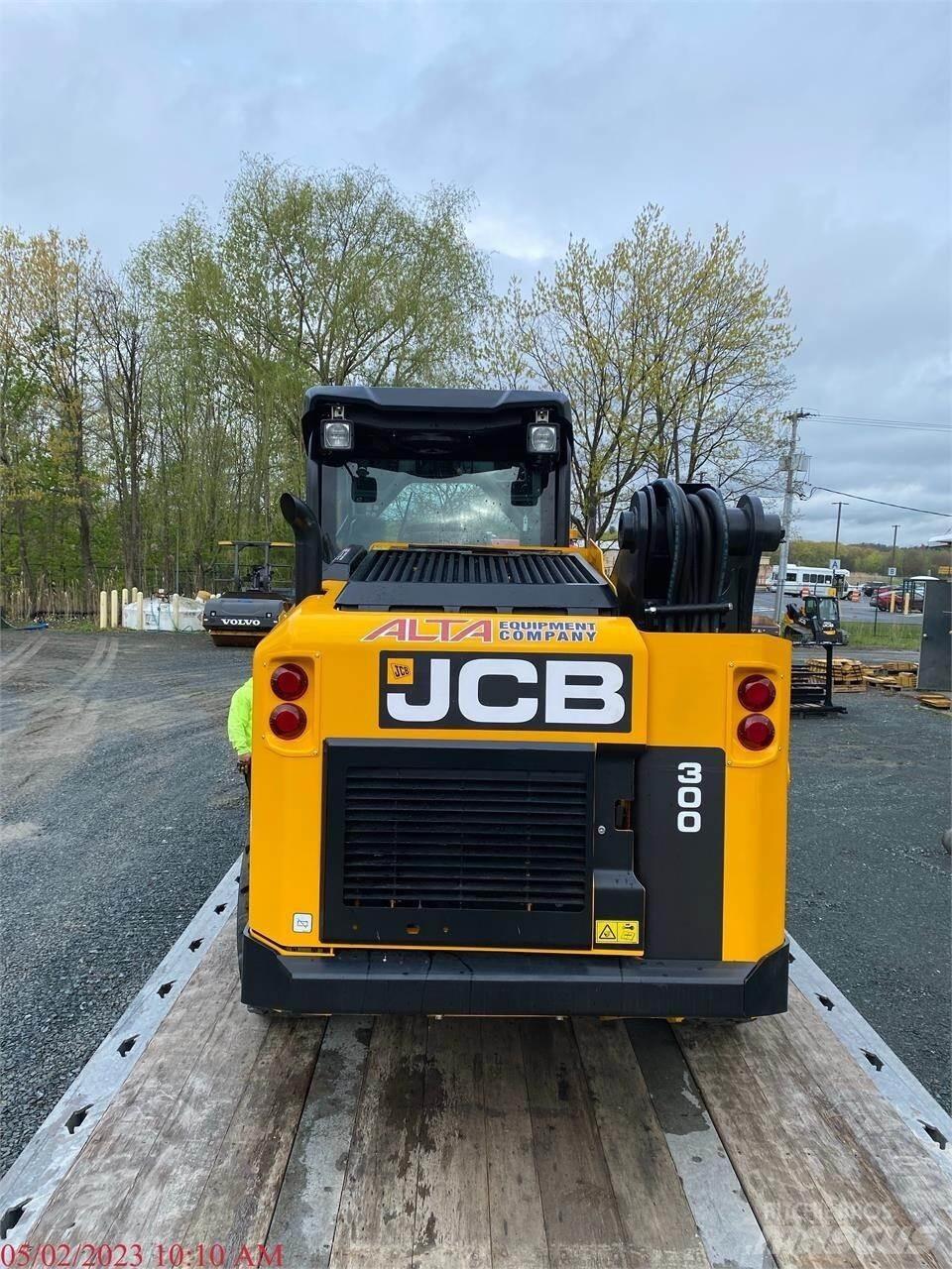 JCB 300 Mini Pale Gommate