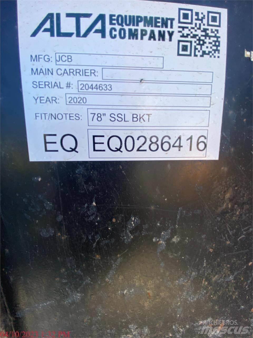 JCB 300T Mini Pale Gommate