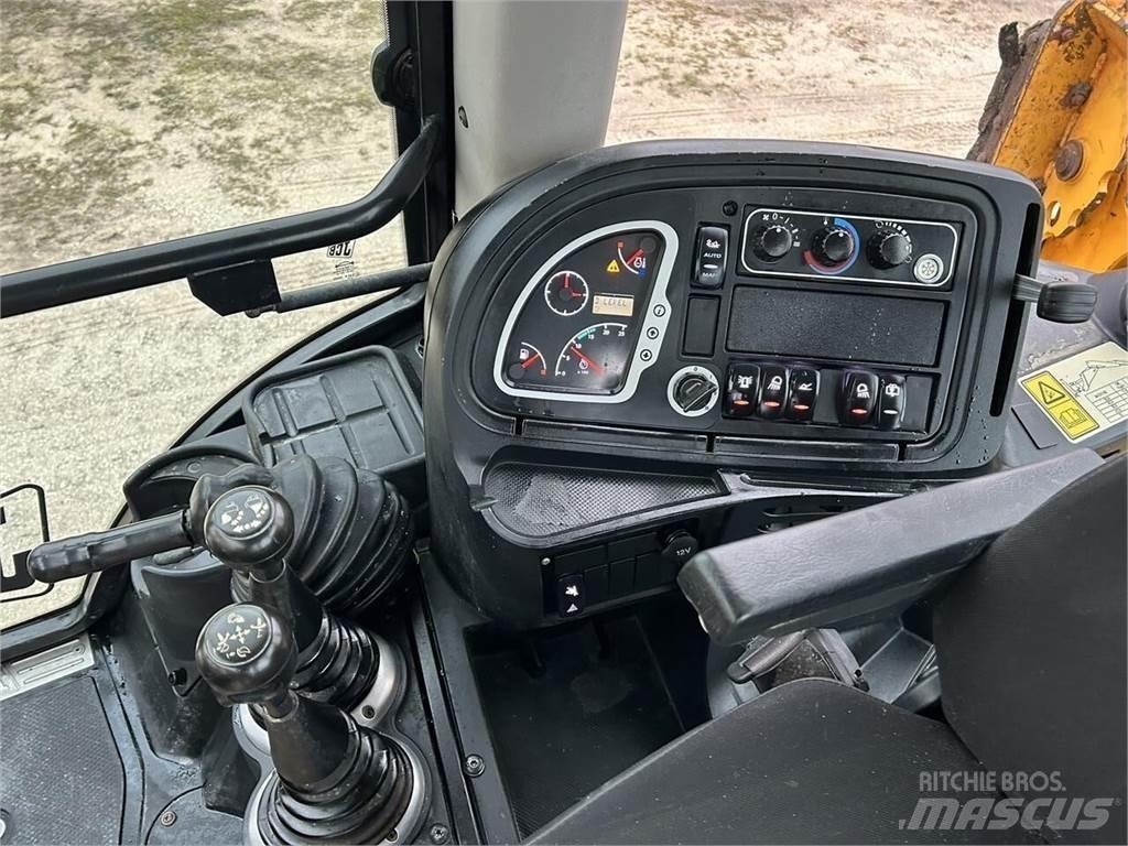 JCB 3CX Terne