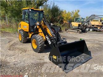 JCB 407 Pale gommate