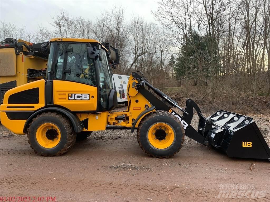 JCB 407B Pale gommate