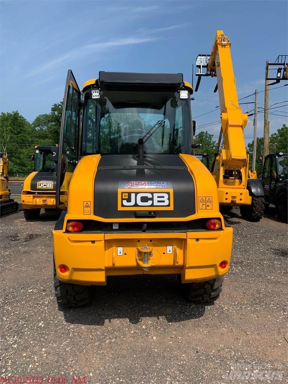 JCB 409 Pale gommate