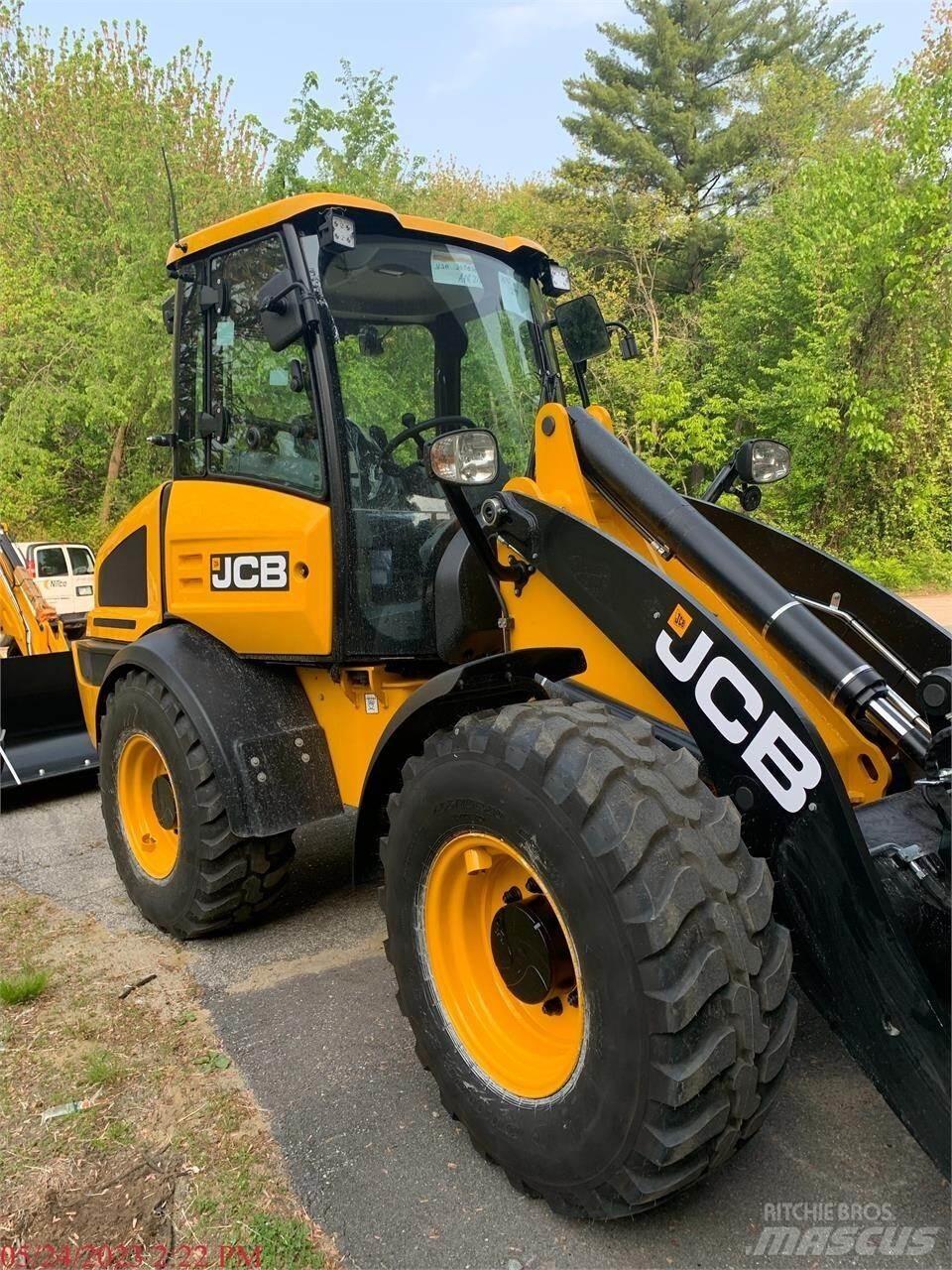 JCB 409 Pale gommate
