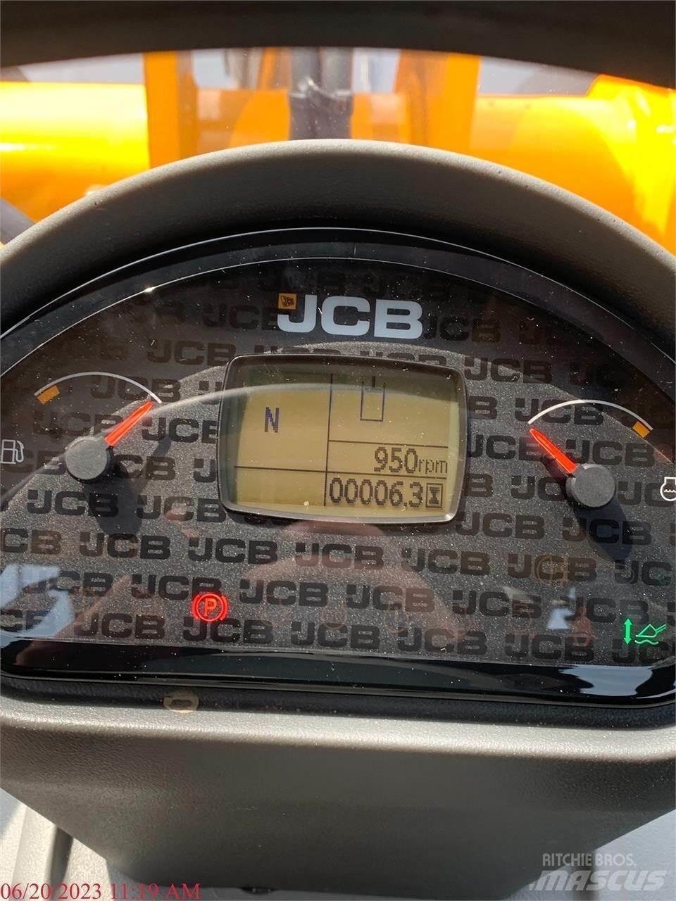 JCB 409 Pale gommate