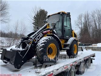 JCB 409 Pale gommate