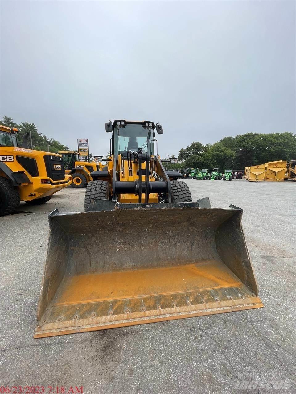 JCB 437ZX Pale gommate