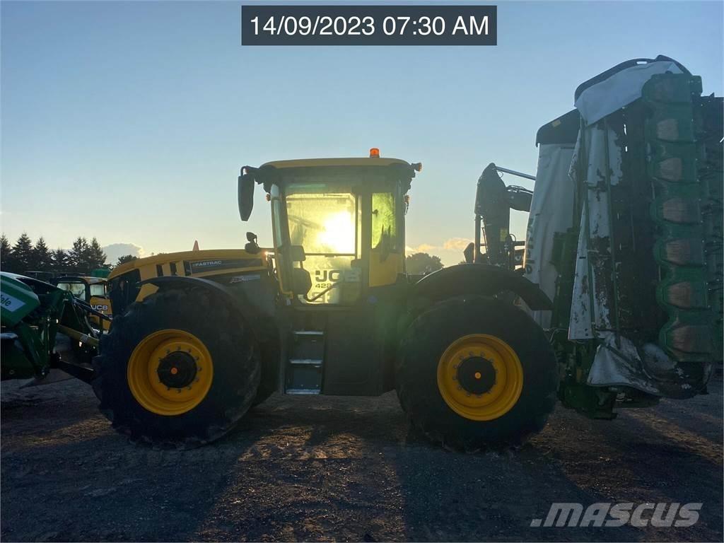 JCB FASTRAC 4220 Trattori