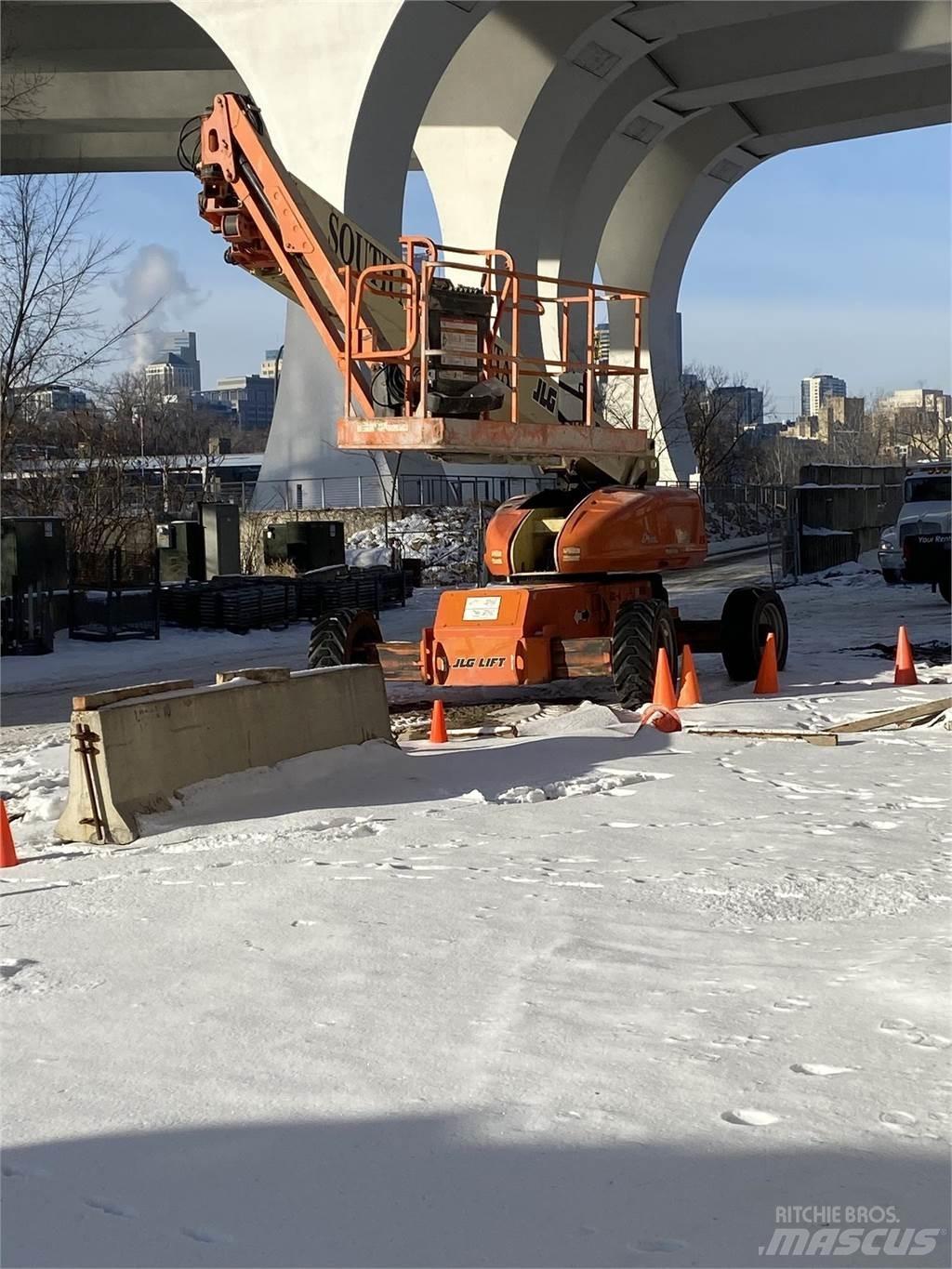 JLG 1350SJP Piattaforme a braccio telescopico