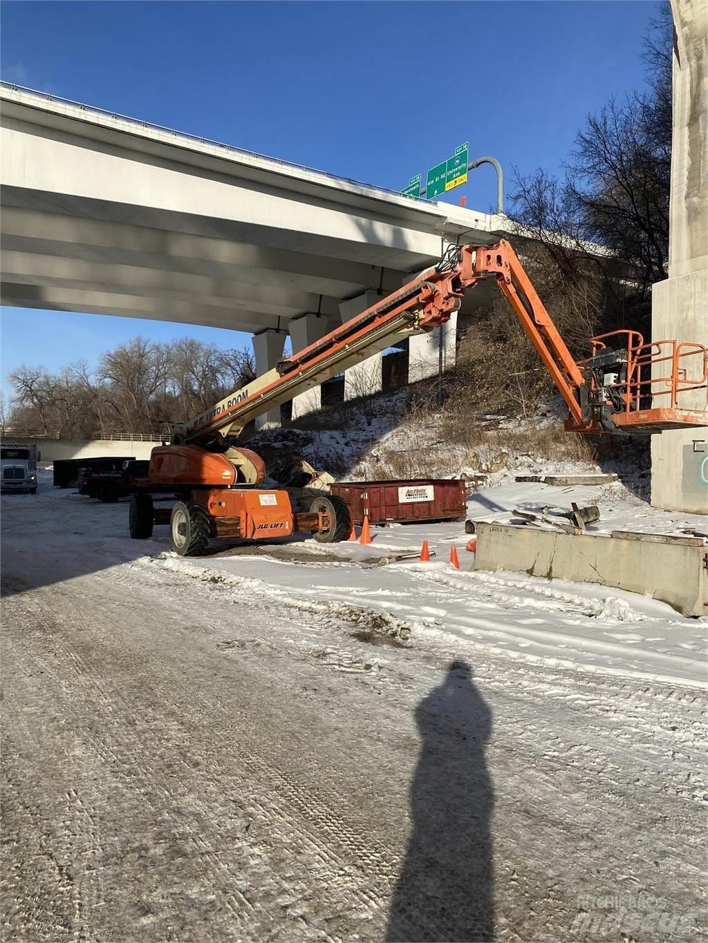 JLG 1350SJP Piattaforme a braccio telescopico