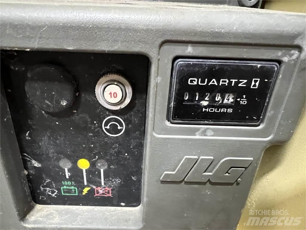 JLG 2632ES Piattaforme a pantografo