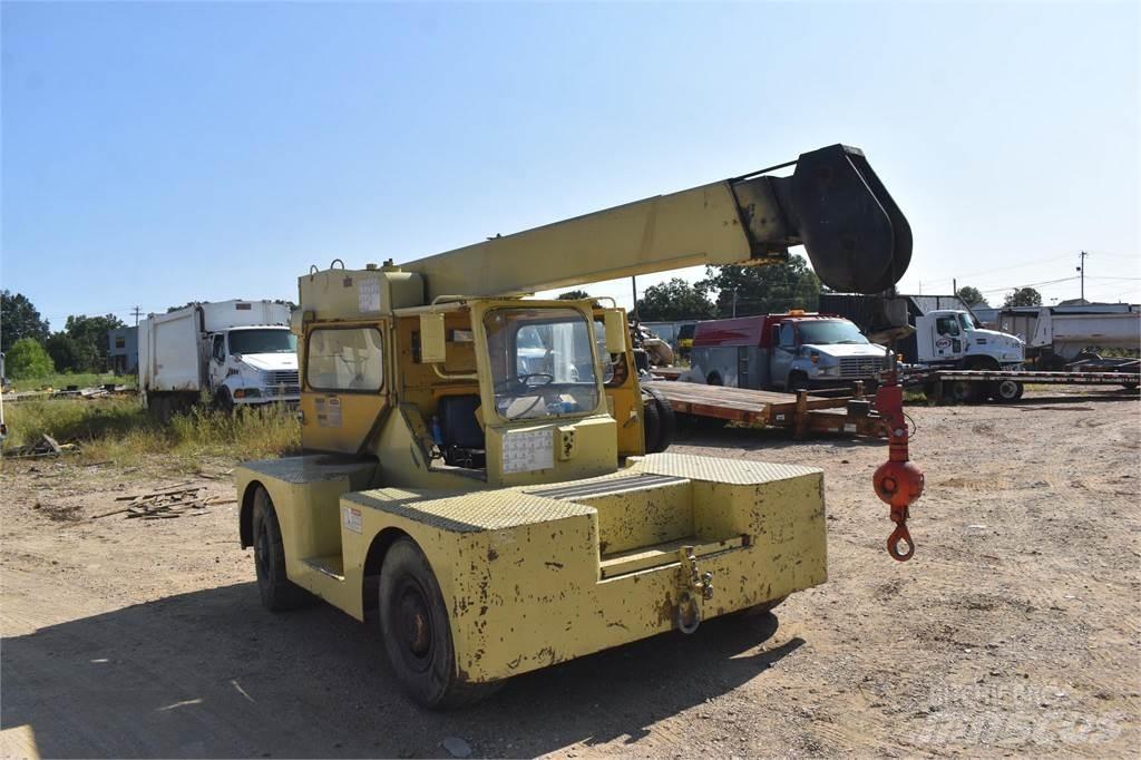 JLG 886D Gru per terreni difficili