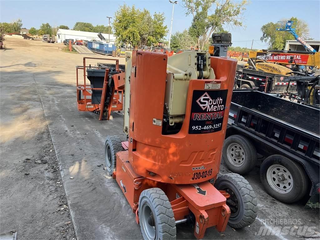 JLG E300AJP Piattaforme a braccio articolato