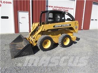 John Deere 260 II Mini Pale Gommate