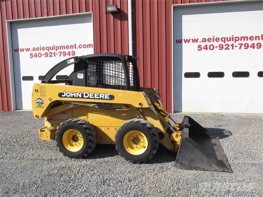 John Deere 260 II Mini Pale Gommate