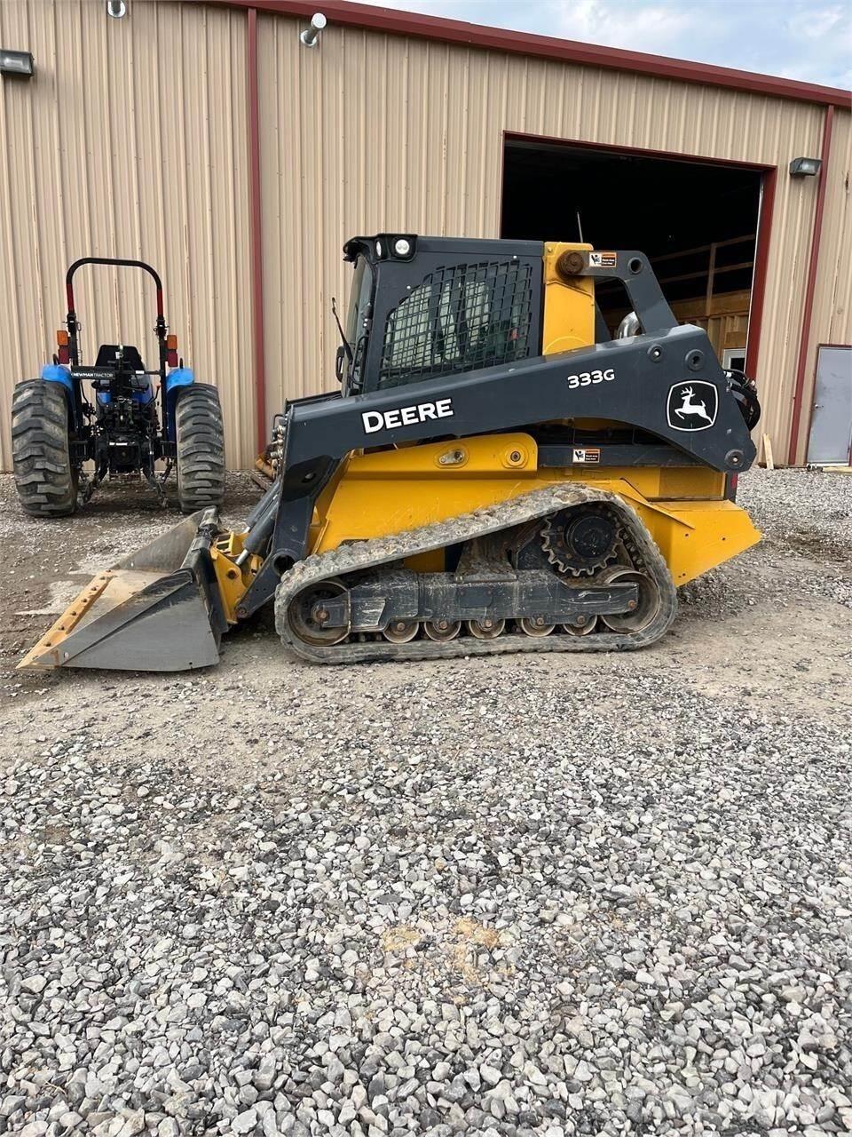 John Deere 333G Mini Pale Gommate