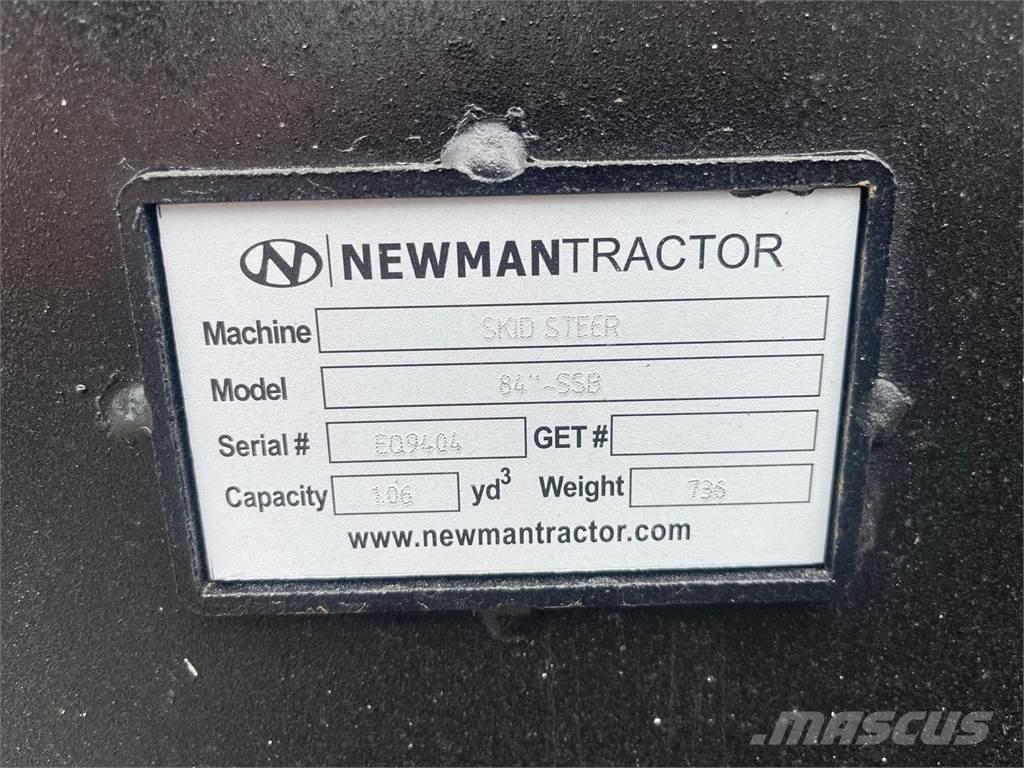 John Deere 333G Mini Pale Gommate
