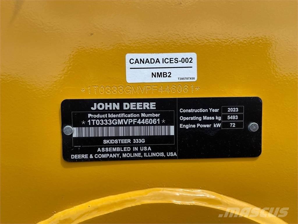 John Deere 333G Mini Pale Gommate