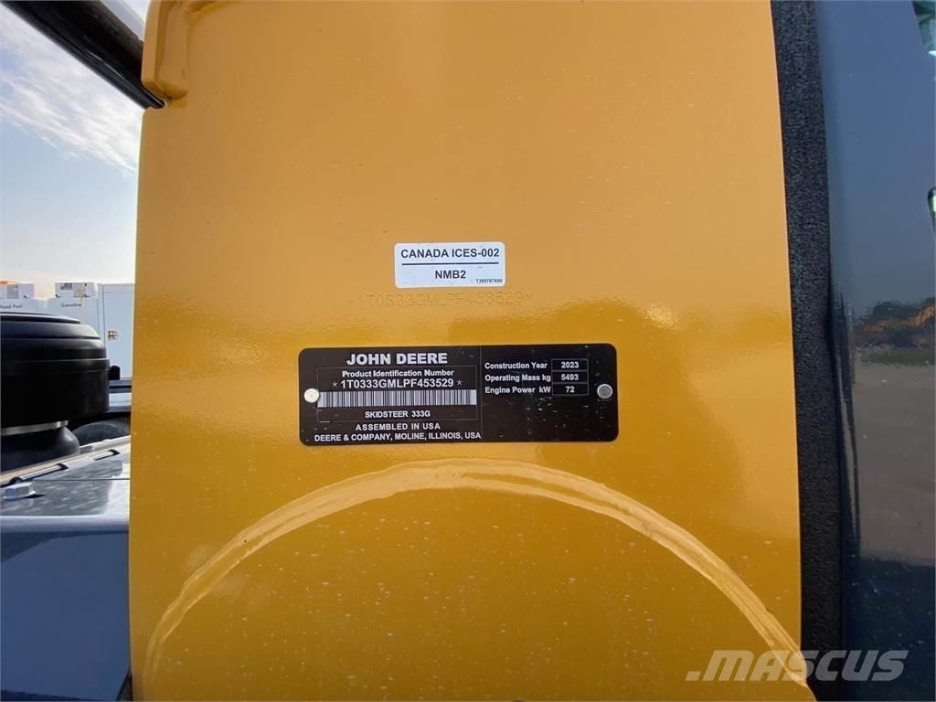 John Deere 333G Mini Pale Gommate