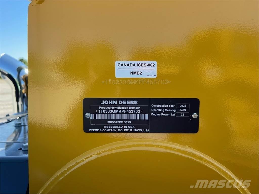 John Deere 333G Mini Pale Gommate