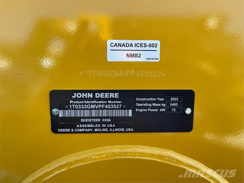 John Deere 333G Mini Pale Gommate