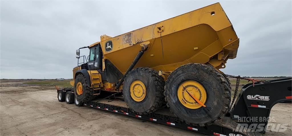 John Deere 460E Autocisterne