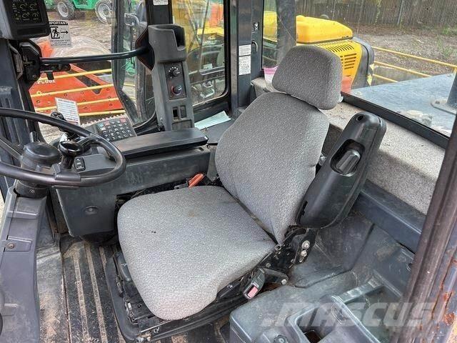 John Deere 544K Pale gommate