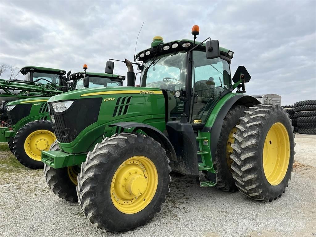John Deere 6210R Trattori